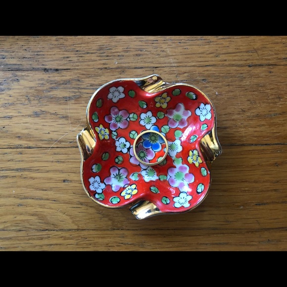Vintage Accents Vintage Hand Painted Floral Ashtrays Made In Japan